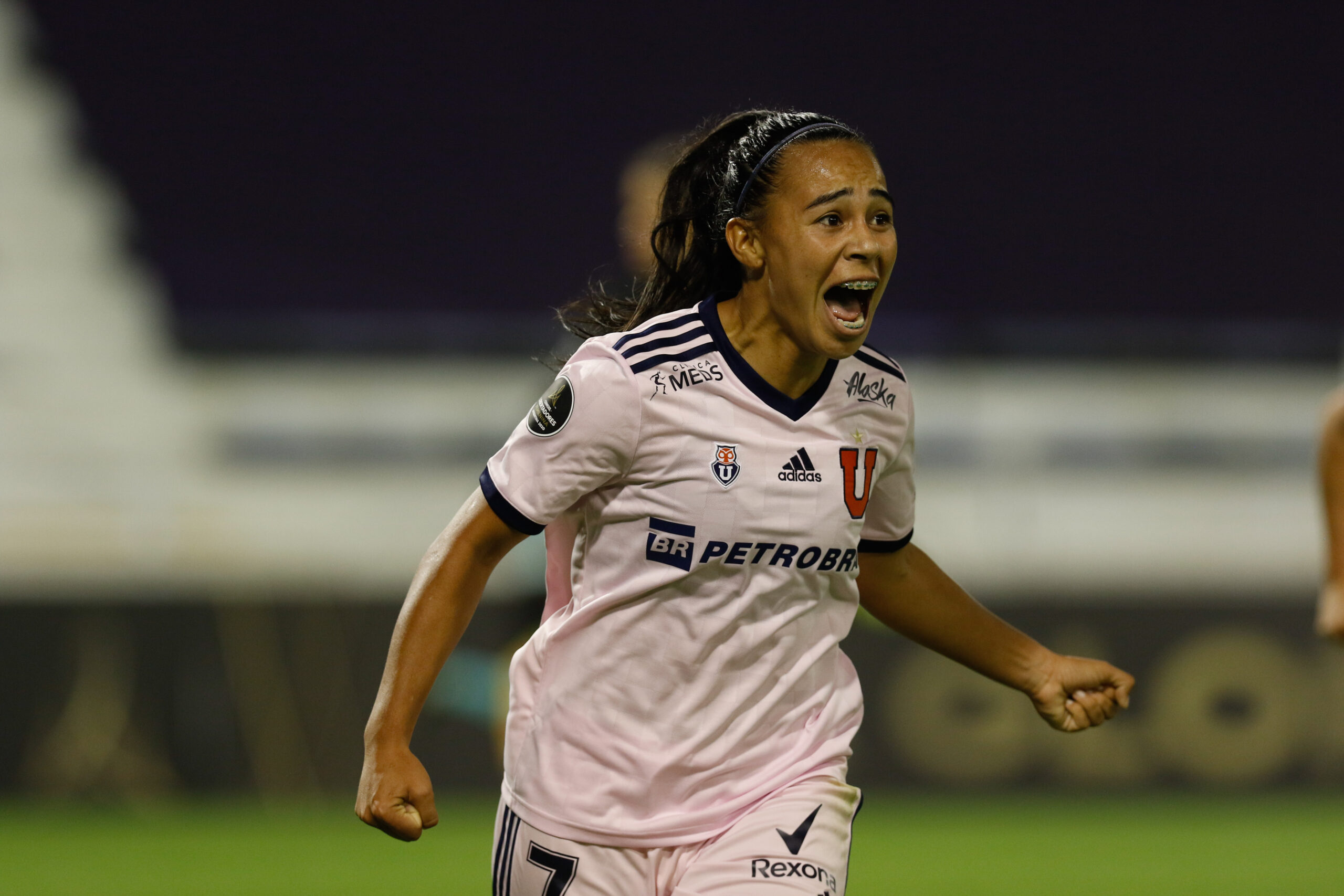 Las “Leonas” debutan con un triunfo histórico en la Copa Libertadores Femenina.